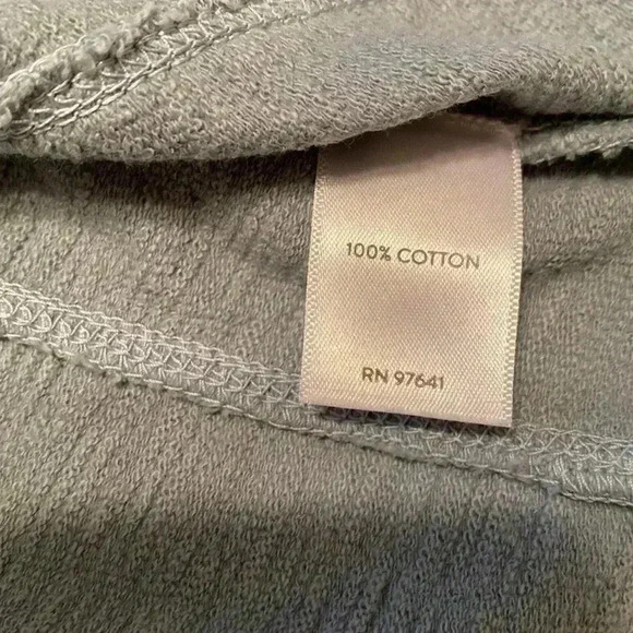 J. Jill Fit Blue Ombré Sweatshirt in Size Medium. - Picture 4 of 11